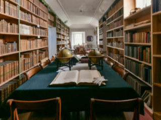 Craigston-Library-Image-copyright-2023-hastoncreative